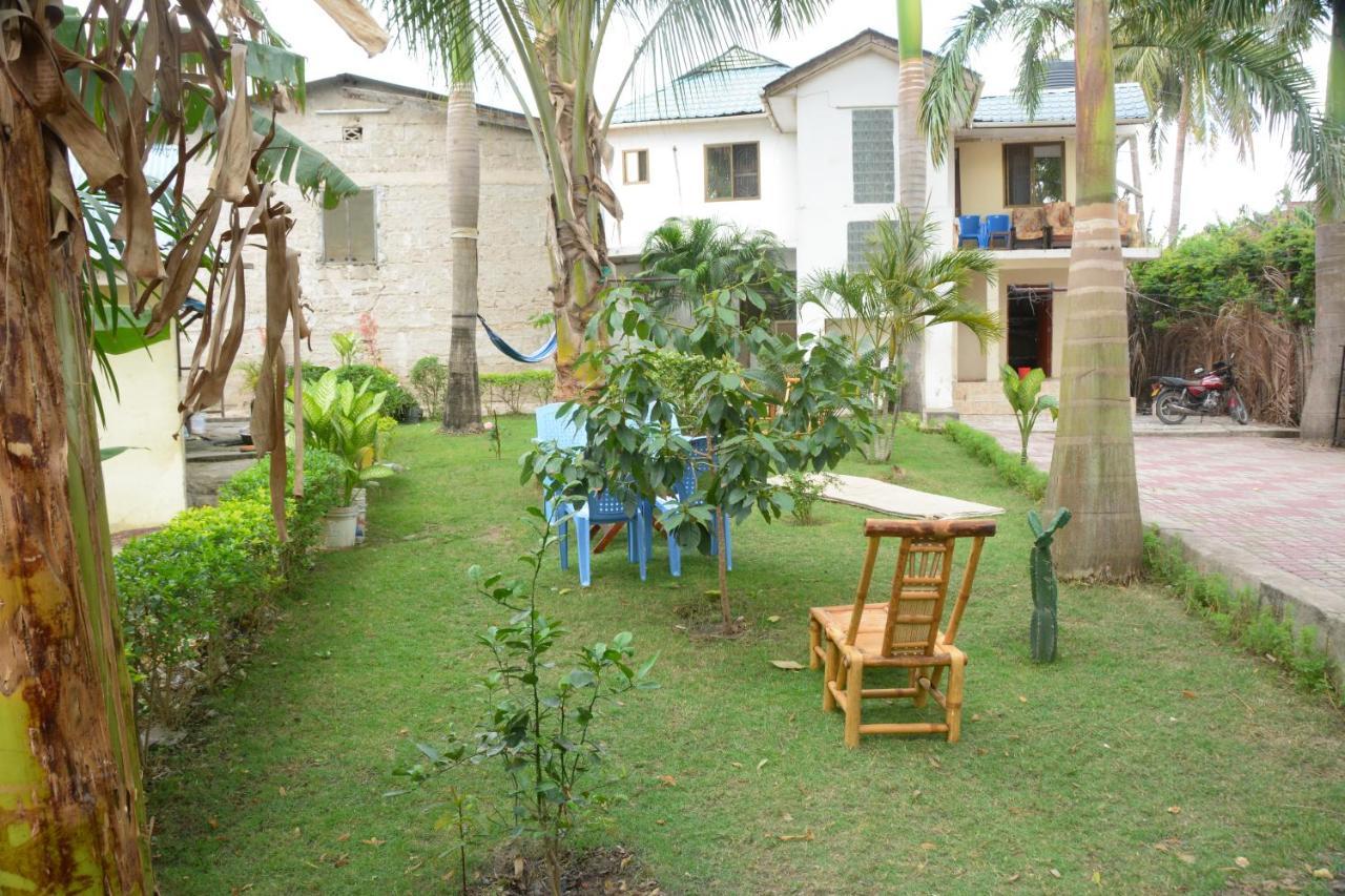 Albergue Jj & Je Family House Dar es Salaam Exterior foto