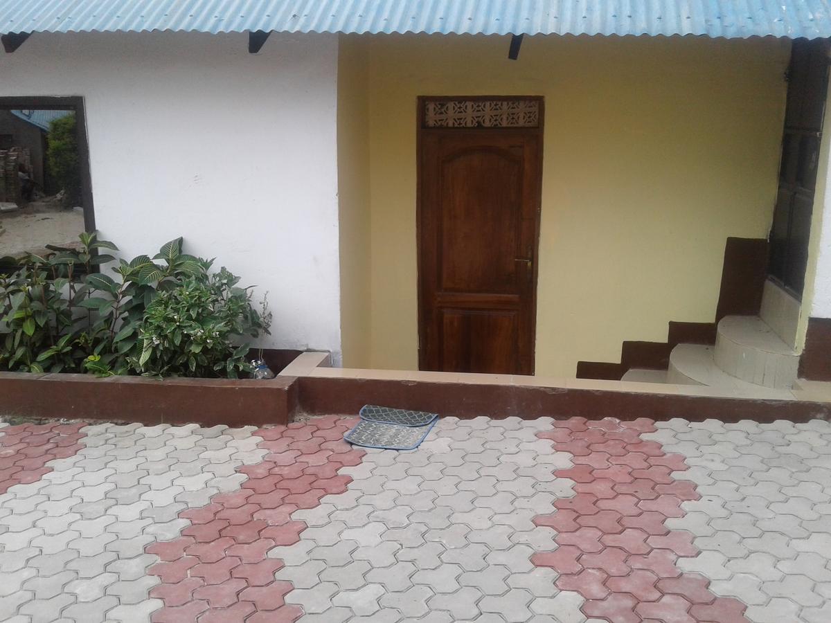 Albergue Jj & Je Family House Dar es Salaam Exterior foto